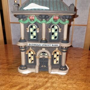 Department 56 Blenham Street Bank with Green and Gold Accents